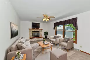 2920 Wildrose Way, Racine, WI 53402 - Photo 17