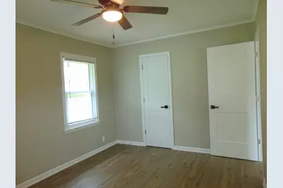517  Maple St, Mukwonago, WI 53149 - Photo 11