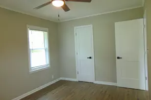 517 Maple St, Mukwonago, WI 53149 - Photo 11