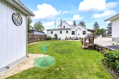 552  Milford St, Watertown, WI 53094 - Photo 5