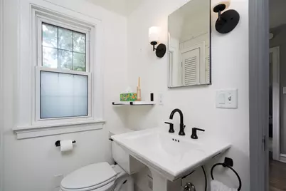 7023  Grand Pkwy, Wauwatosa, WI 53213 - Photo 27
