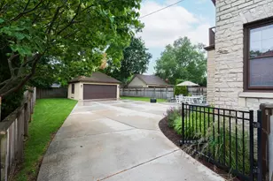 7023 Grand Pkwy, Wauwatosa, WI 53213 - Photo 33