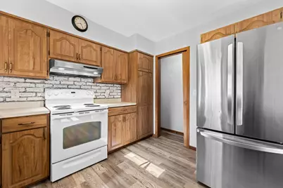W238N6498  Elmwood Ave, Sussex, WI 53089 - Photo 11