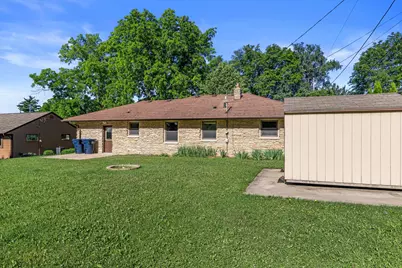 W238N6498  Elmwood Ave, Sussex, WI 53089 - Photo 23