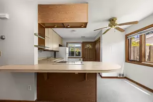 1530 E Morgan Ave, Milwaukee, WI 53207 - Photo 9