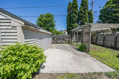 1530 E Morgan Ave, Milwaukee, WI 53207 - Photo 23