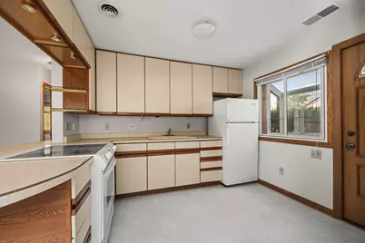 1530 E Morgan Ave, Milwaukee, WI 53207 - Photo 7