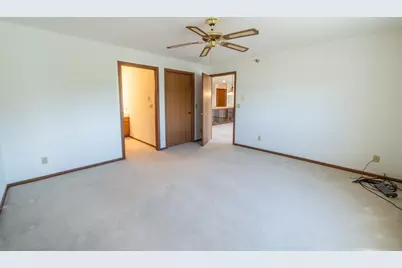 715  Canterberry Ct #209, West Bend, WI 53090 - Photo 13