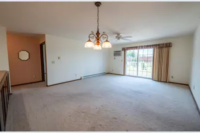715  Canterberry Ct #209, West Bend, WI 53090 - Photo 7
