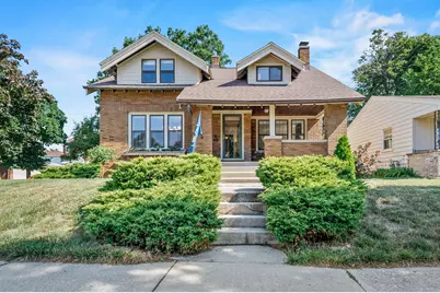 4834 W Wisconsin Ave, Milwaukee, WI 53208 - Photo 1