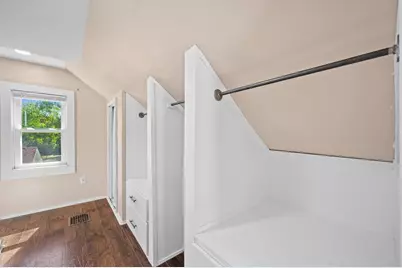 12516  W Meadow Ln, New Berlin, WI 53151 - Photo 17