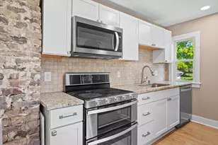 12516 W Meadow Ln, New Berlin, WI 53151 - Photo 9