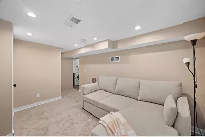 12516  W Meadow Ln, New Berlin, WI 53151 - Photo 23