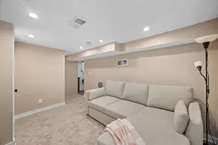 12516 W Meadow Ln, New Berlin, WI 53151 - Photo 23