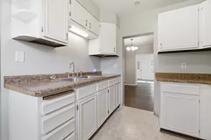 1722 Winnebago St, La Crosse, WI 54601 - Photo 11