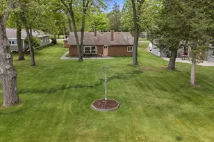 W378S5074 W Pretty Lake Rd, Ottawa, WI 53118 - Photo 13