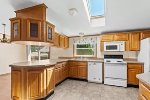 220 N Packer Dr, Francis Creek, WI 54220 - Photo 7