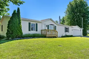 220 N Packer Dr, Francis Creek, WI 54220 - Photo 21