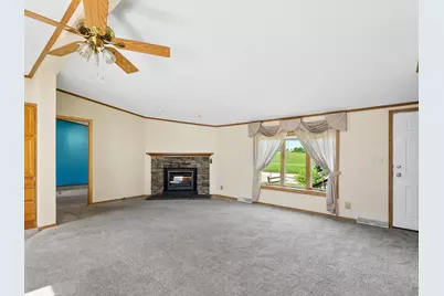 220 N Packer Dr, Francis Creek, WI 54220 - Photo 3
