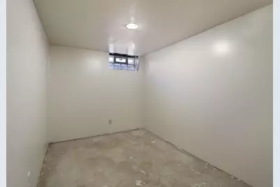 6924  Whitewater St, Racine, WI 53402 - Photo 23