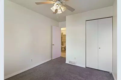 6924  Whitewater St, Racine, WI 53402 - Photo 11