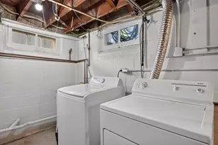 5532 N Lydell Ave, Whitefish Bay, WI 53217 - Photo 23