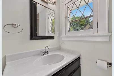5532 N Lydell Ave, Whitefish Bay, WI 53217 - Photo 17