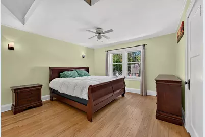 5532 N Lydell Ave, Whitefish Bay, WI 53217 - Photo 15