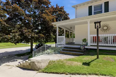 516 N 5th St, Manitowoc, WI 54220 - Photo 33