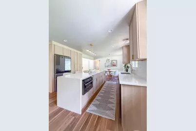 17865  Windemere Rd, Brookfield, WI 53045 - Photo 5