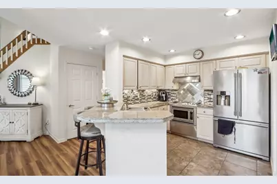 14048 W Waters Edge Trl, New Berlin, WI 53151 - Photo 7