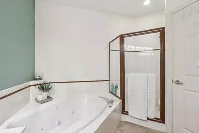 14048 W Waters Edge Trl, New Berlin, WI 53151 - Photo 13