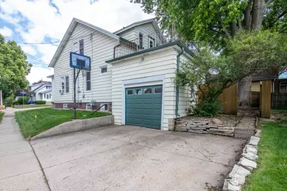 236 N Maple St, Watertown, WI 53094 - Photo 33