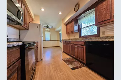 W225N8303  Longview Dr, Lisbon, WI 53089 - Photo 31