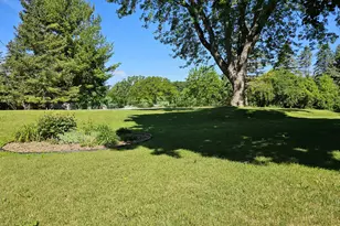 W225N8303 Longview Dr, Lisbon, WI 53089 - Photo 17
