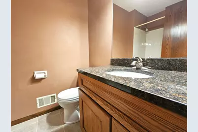 W225N8303  Longview Dr, Lisbon, WI 53089 - Photo 61