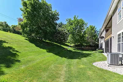 1202  Woodbury Cmn #A, Waukesha, WI 53189 - Photo 37