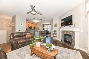 1202 Woodbury Common, Waukesha, WI 53189 - Photo 13