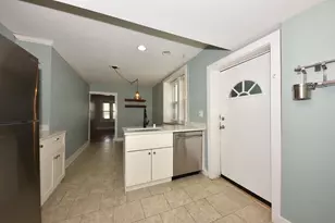 1816 N Arlington Pl, Milwaukee, WI 53202 - Photo 19