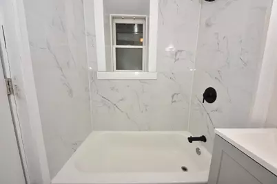 1816 N Arlington Pl, Milwaukee, WI 53202 - Photo 25