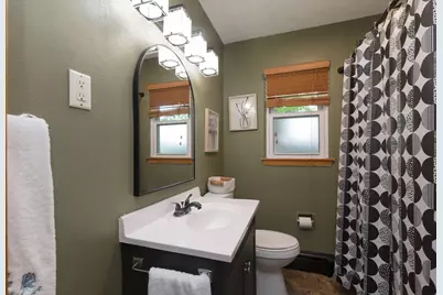 642  Vine St, Fond du Lac, WI 54935 - Photo 13