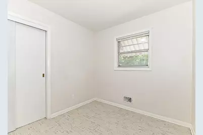 9730 W Keefe Ave, Milwaukee, WI 53222 - Photo 17