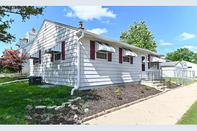 9730 W Keefe Ave, Milwaukee, WI 53222 - Photo 31