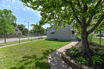 9730 W Keefe Ave, Milwaukee, WI 53222 - Photo 29