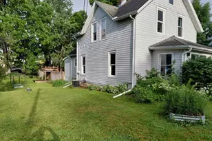 209 N Dunlap St, Viroqua, WI 54665 - Photo 3