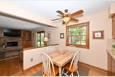 12660 W Crawford Dr, New Berlin, WI 53151 - Photo 13