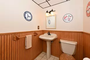 12660 W Crawford Dr, New Berlin, WI 53151 - Photo 37