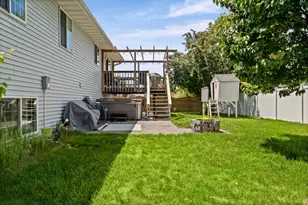 213 Kenneda St, Holmen, WI 54636 - Photo 35