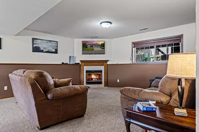 213  Kenneda St, Holmen, WI 54636 - Photo 23