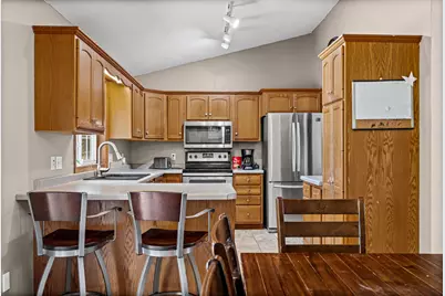 213  Kenneda St, Holmen, WI 54636 - Photo 13